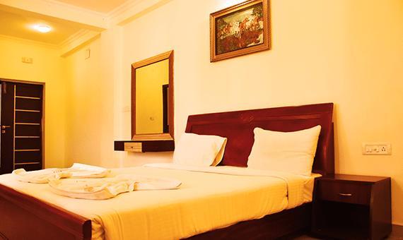 Ulo Hill Breeze Hotel Yelagiri Luaran gambar