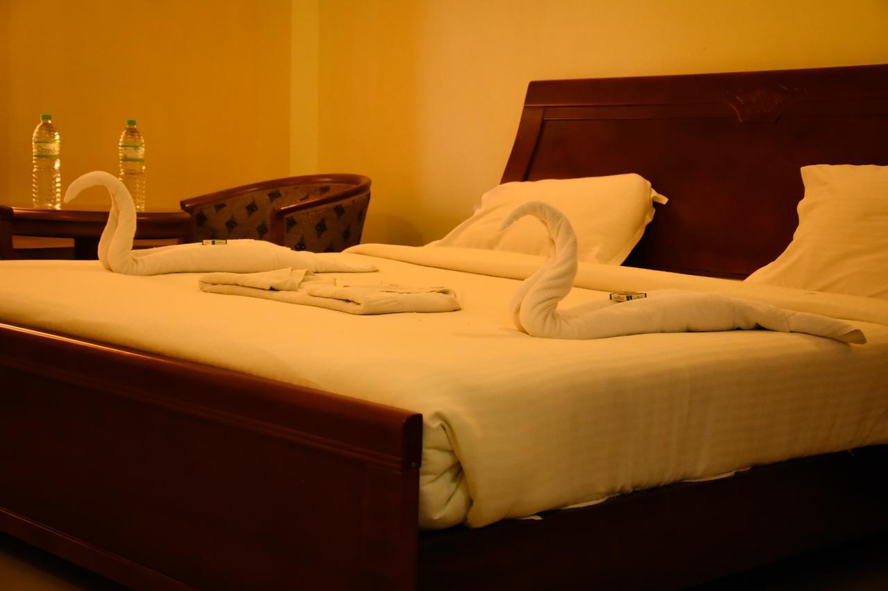 Ulo Hill Breeze Hotel Yelagiri Luaran gambar